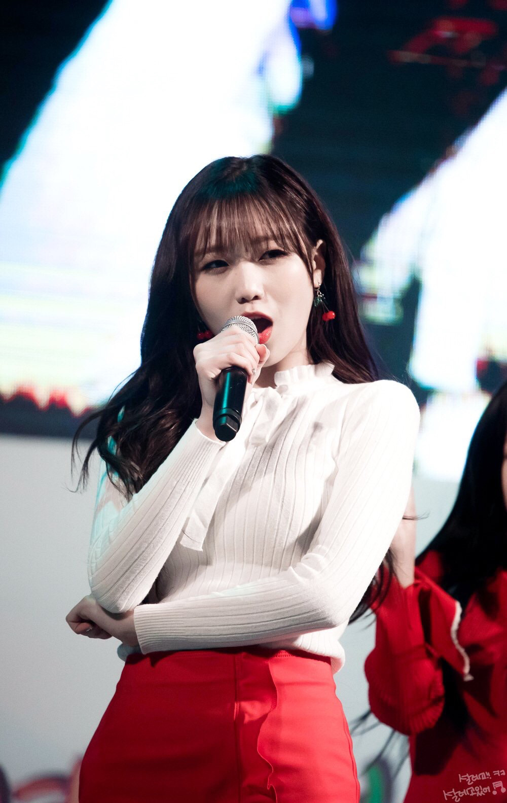 [러블리즈] 일어나서 해톡을 가보니 레알 팬분들이 초상집 분위기라서 수정이 | 인스티즈