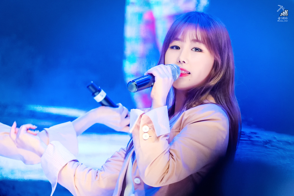 [러블리즈] 오늘은 지도자님의 생일이라서 베이비소울 | 인스티즈