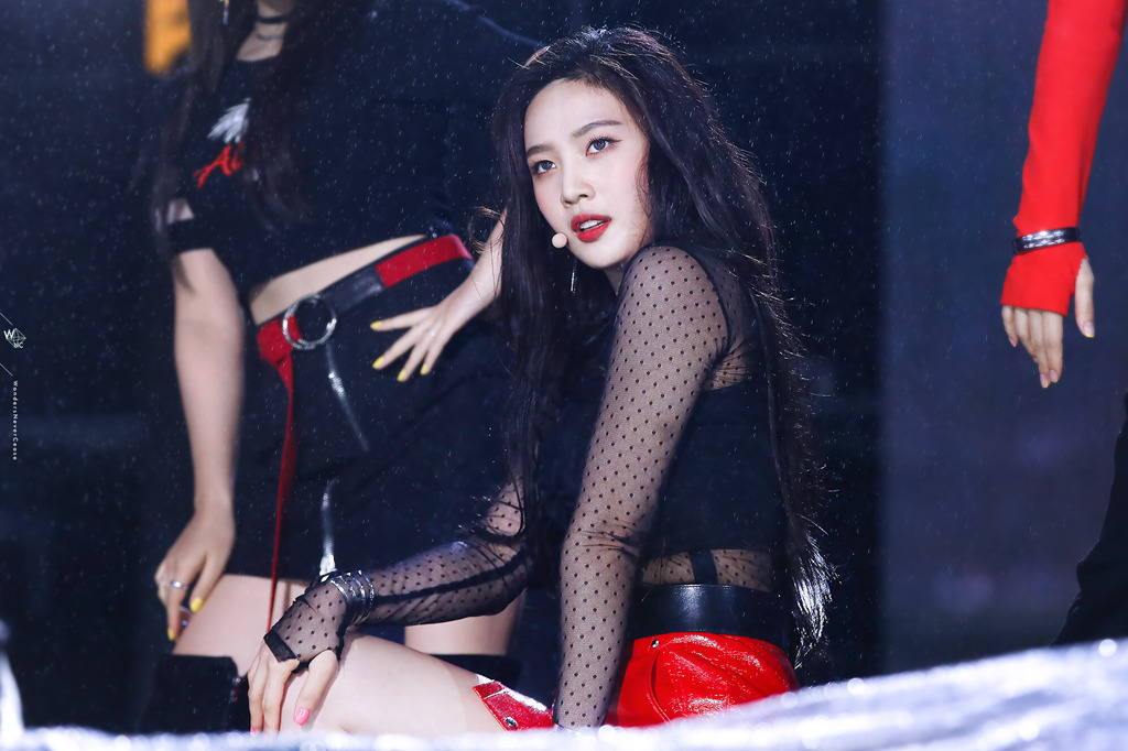 헤이즈가 좋아하는 여자아이돌.jpgif | 인스티즈